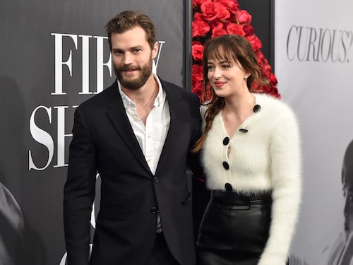 Dakota Johnson e Jamie Dornan, sexy protagonisti di "50 Sfumature"