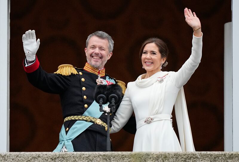 La regina Margrethe abdica. Sale al trono Re Frederik X 8