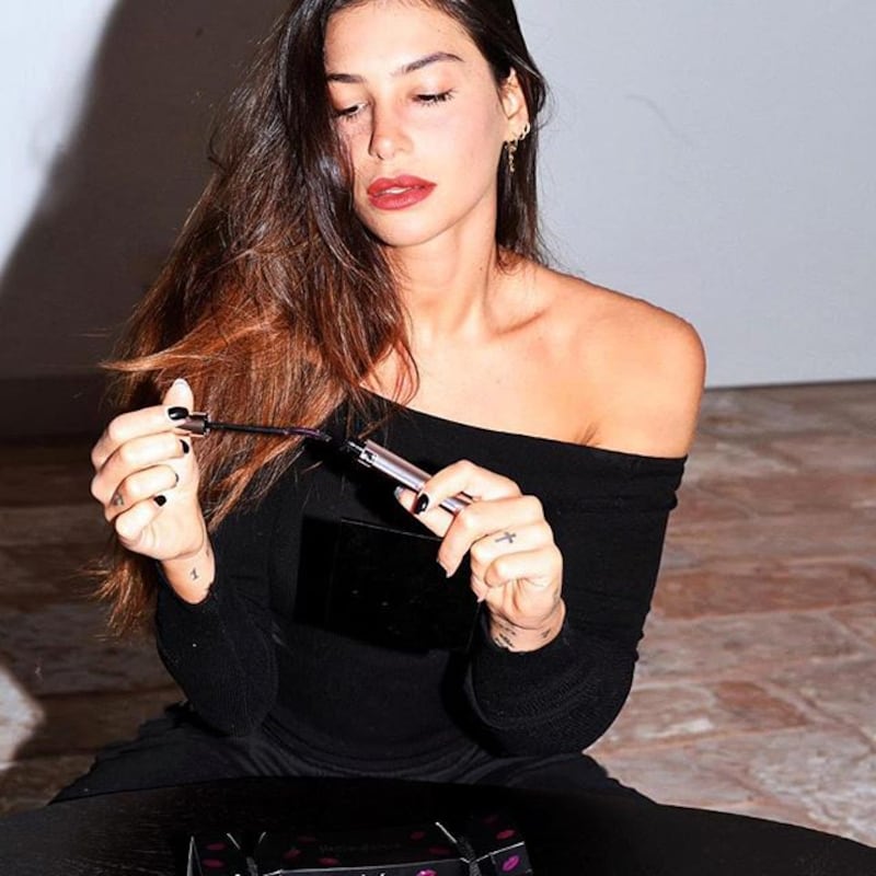 Ludovica Valli sensuale su Instagram: gli scatti dell'ex tronista di Uomini e Donne 6