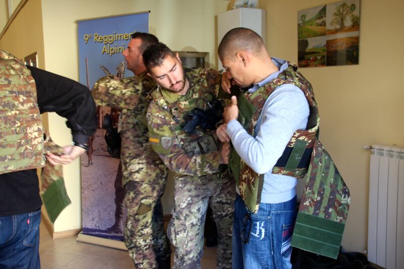 "Operare embedded in aree di crisi" 6