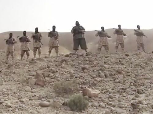 Ritorna in video il bulldozer dell'Isis