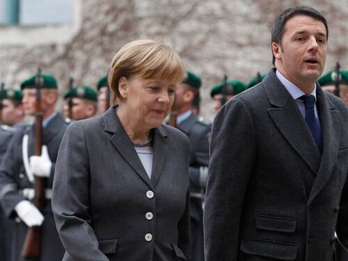 Renzi e Merkel ai ferri corti: conferenze stampa separate al summit europeo di Milano