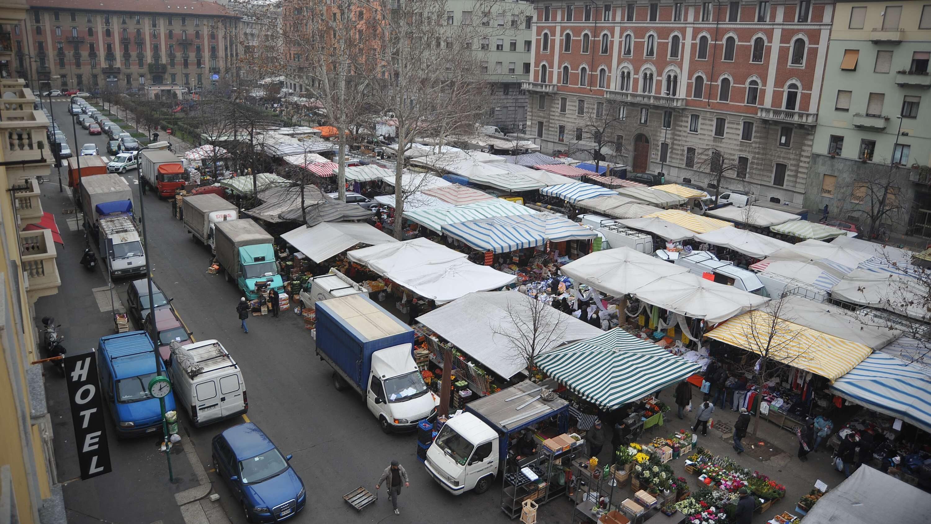 Residenti in guerra contro il mercato