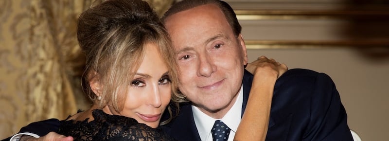 Graviano infama il Cav, Marina Berlusconi scrive al Giornale: “Giustizia capovolta. Non sono riusciti a sconfiggere mio padre in vita, ma continua l’accanimento”