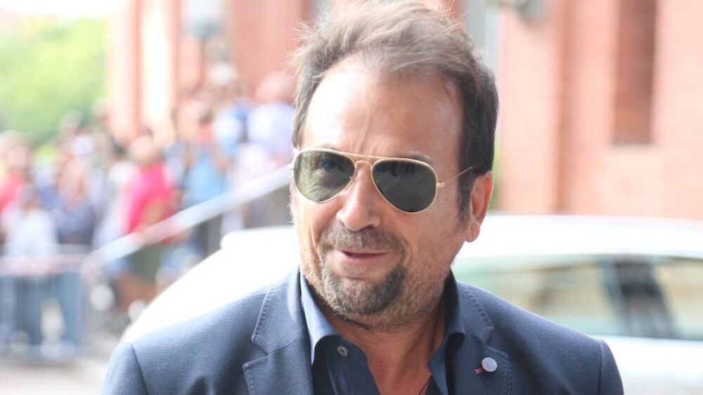 "Loro impilano decreti. Intanto la mie magliette stan passando di moda"