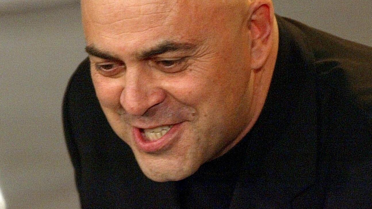 La tentazione di Crozza: imitare Ratzinger