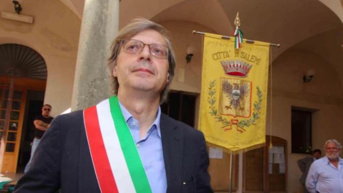 Tra Freccero e Sgarbi ci voleva Gaber