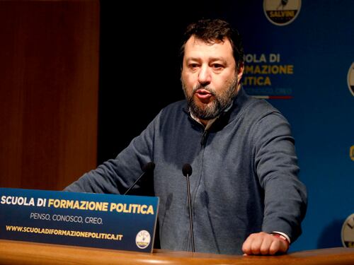 Il centrodestra stoppa l'aumento delle tasse "La casa non si tocca". Il vertice con Draghi