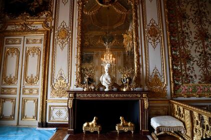 Riapre al pubblico la Reggia di Versailles 8