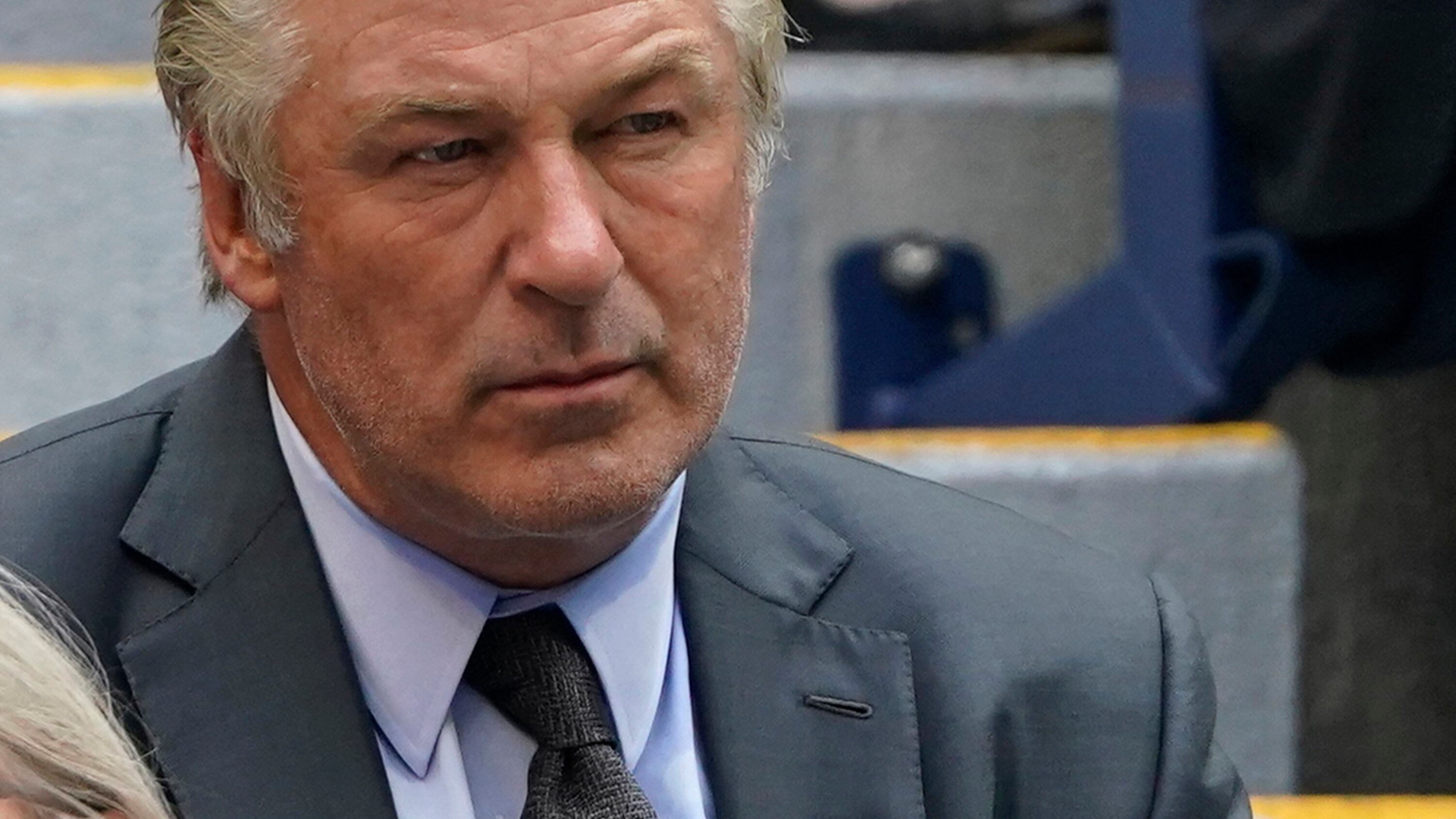 "Abuso su innocente". Così Alec Baldwin prova a "salvarsi" dall'accusa di omicidio