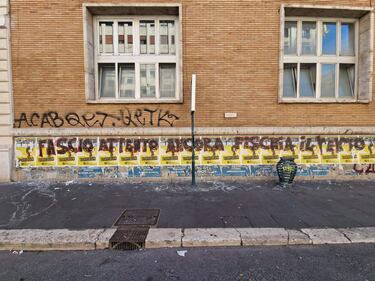 Minacce di morte e slogan cupi: odio "rosso" contro gli studenti di destra 10