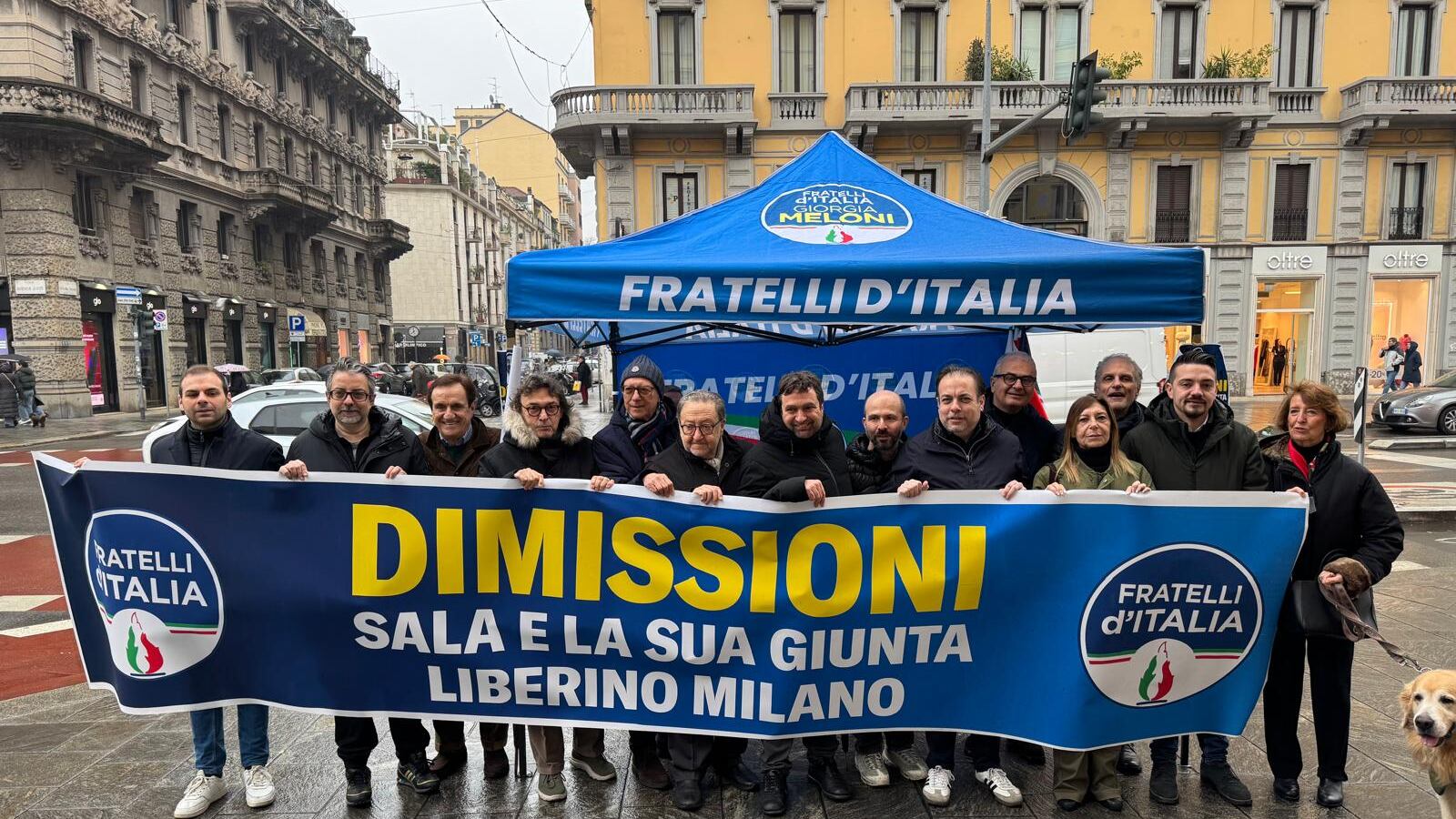 Fdi: il sindaco si dimetta. Ma lui: non lascio Milano a questa destra