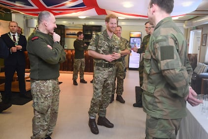 Il Principe Harry per i 50 anni del Commando Helicopter Force 10