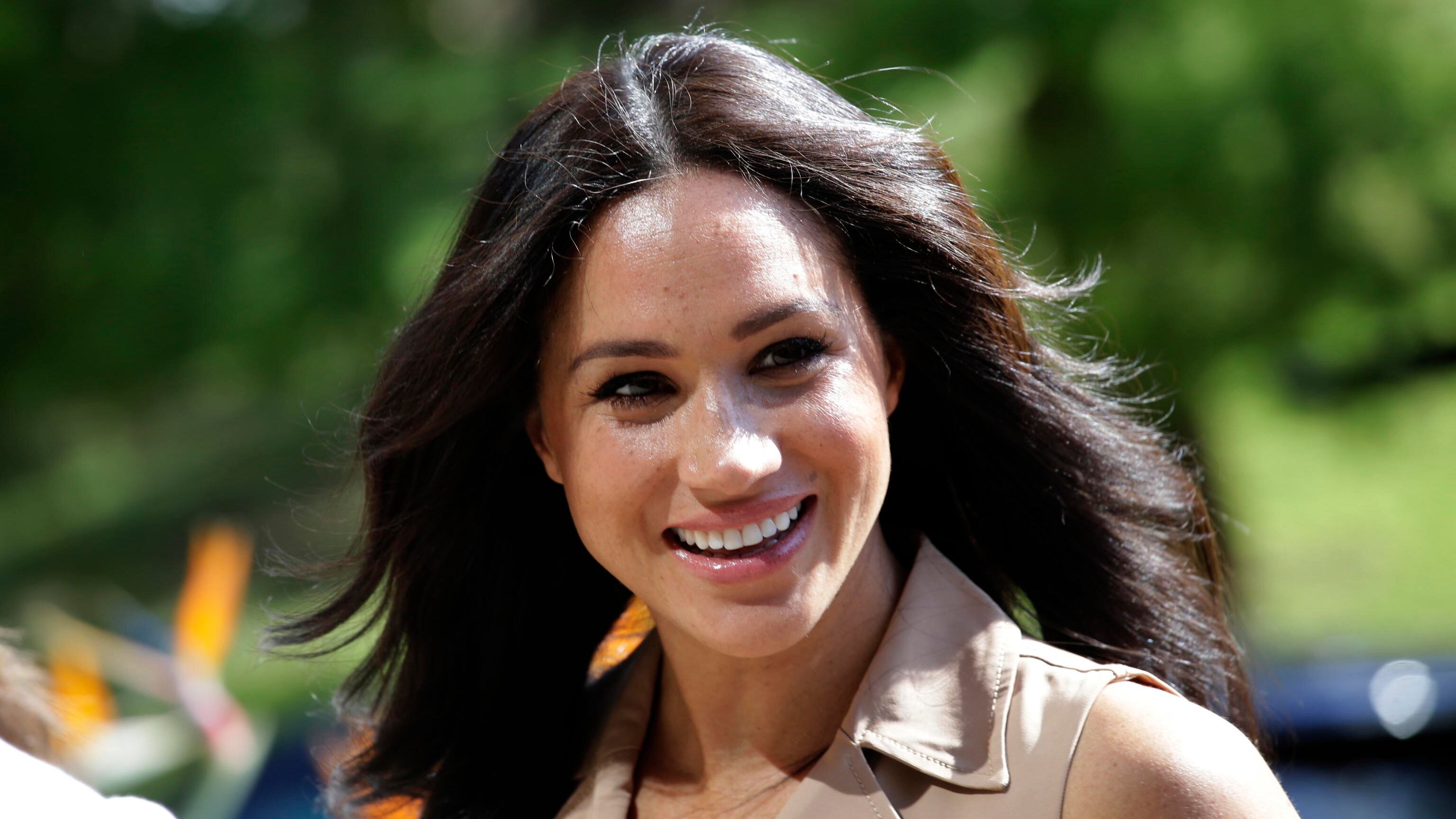 "Vuole Meghan Markle a Sanremo 2024". L'ultima su Amadeus e il Festival