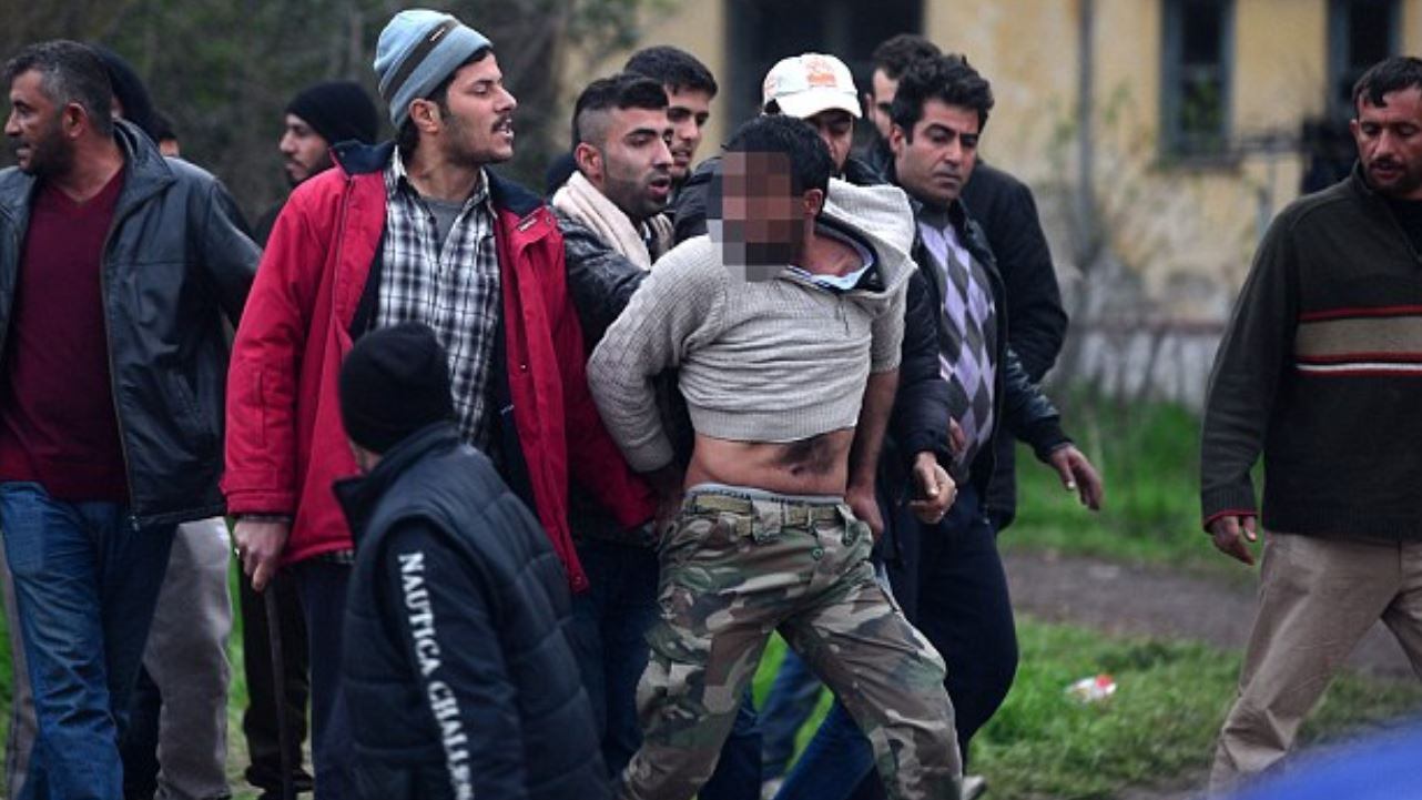 Idomeni, la tratta delle siriane: costrette dai marocchini a far sesso per 5 euro