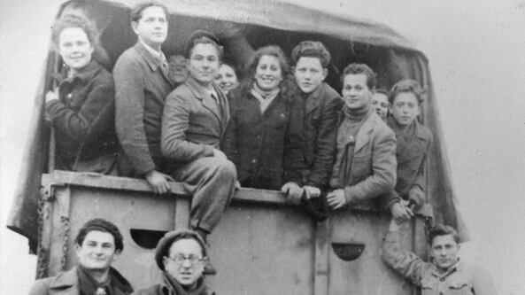 "Non fu deportata nel lager". Le tolgono il vitalizio