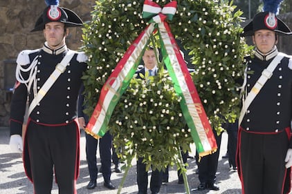 Festa della Liberazione: Giuseppe Conte all'Altare della Patria 4