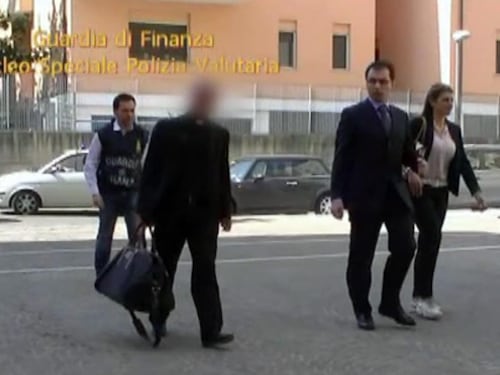 Affari sporchi allo Ior: in cella un alto prelato e un agente dei servizi