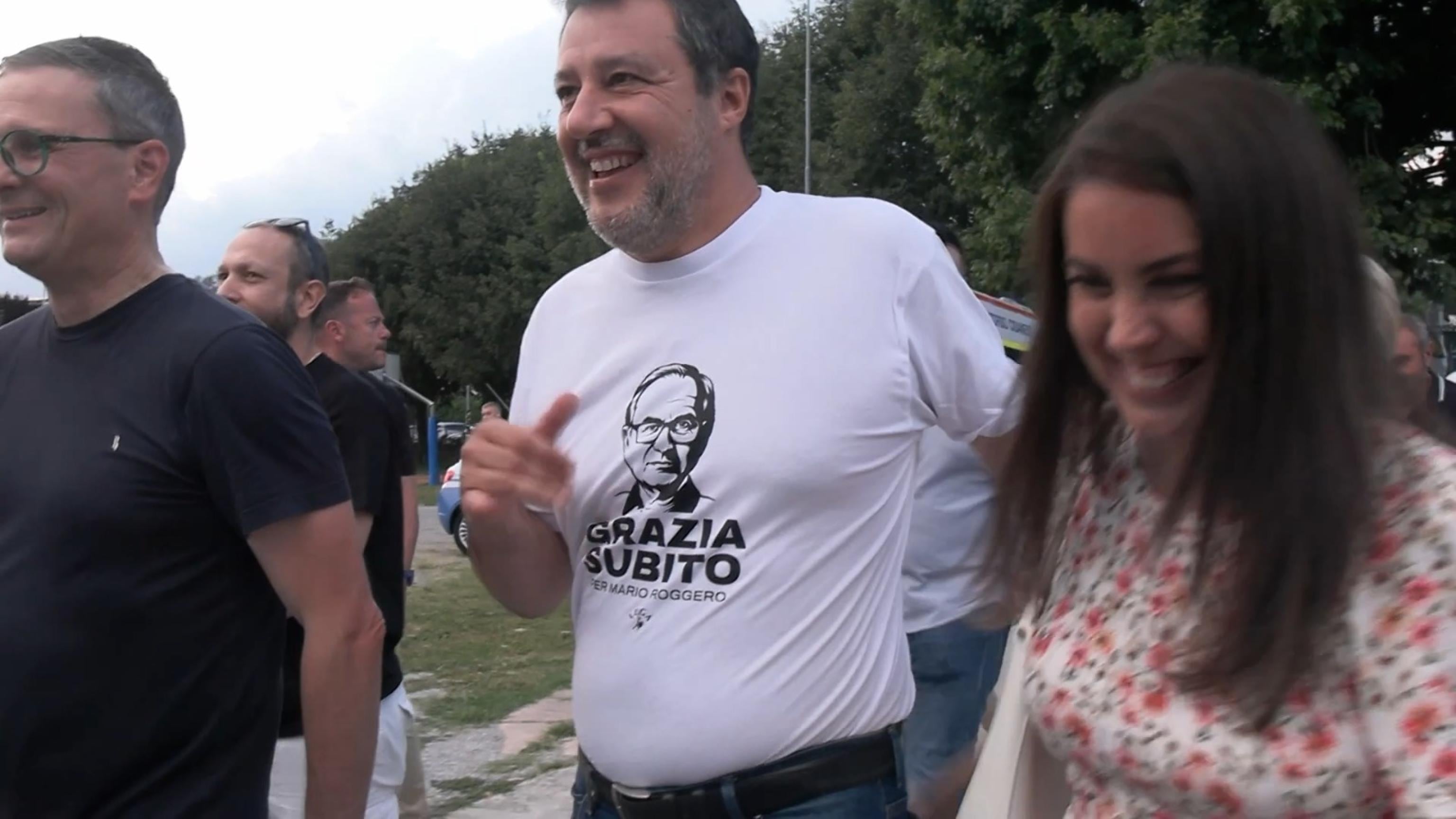 Salvini torna in carcere da Roggero: "Gli ho suggerito di scrivere un libro"
