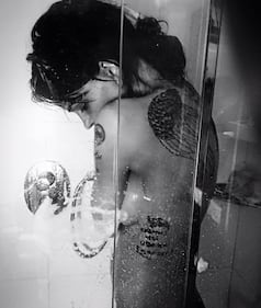 Nina Moric, 40 anni bollenti 19