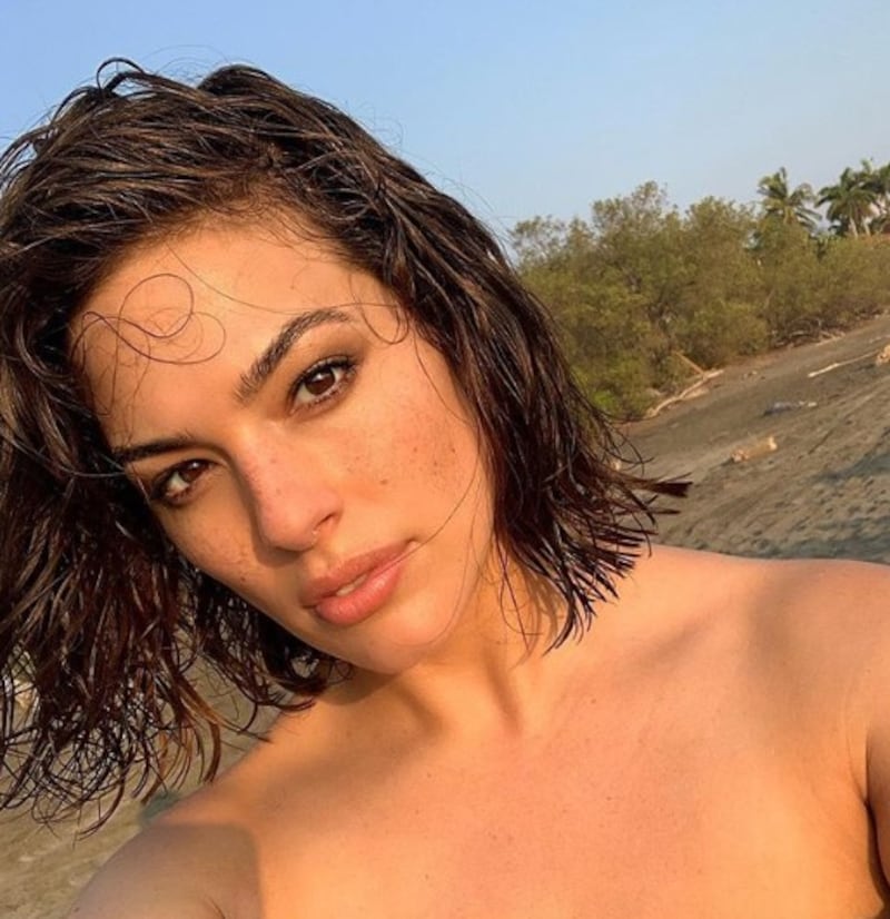 Ashley Graham, le immagini più sensuali 12