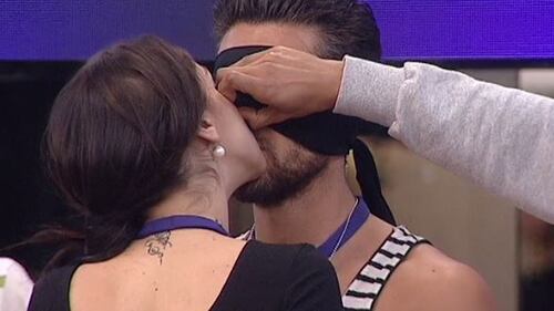 GF14: concorrenti a nudo col body imprinting 17
