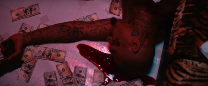 Rihanna, sexy killer in "Needed me": foto 5