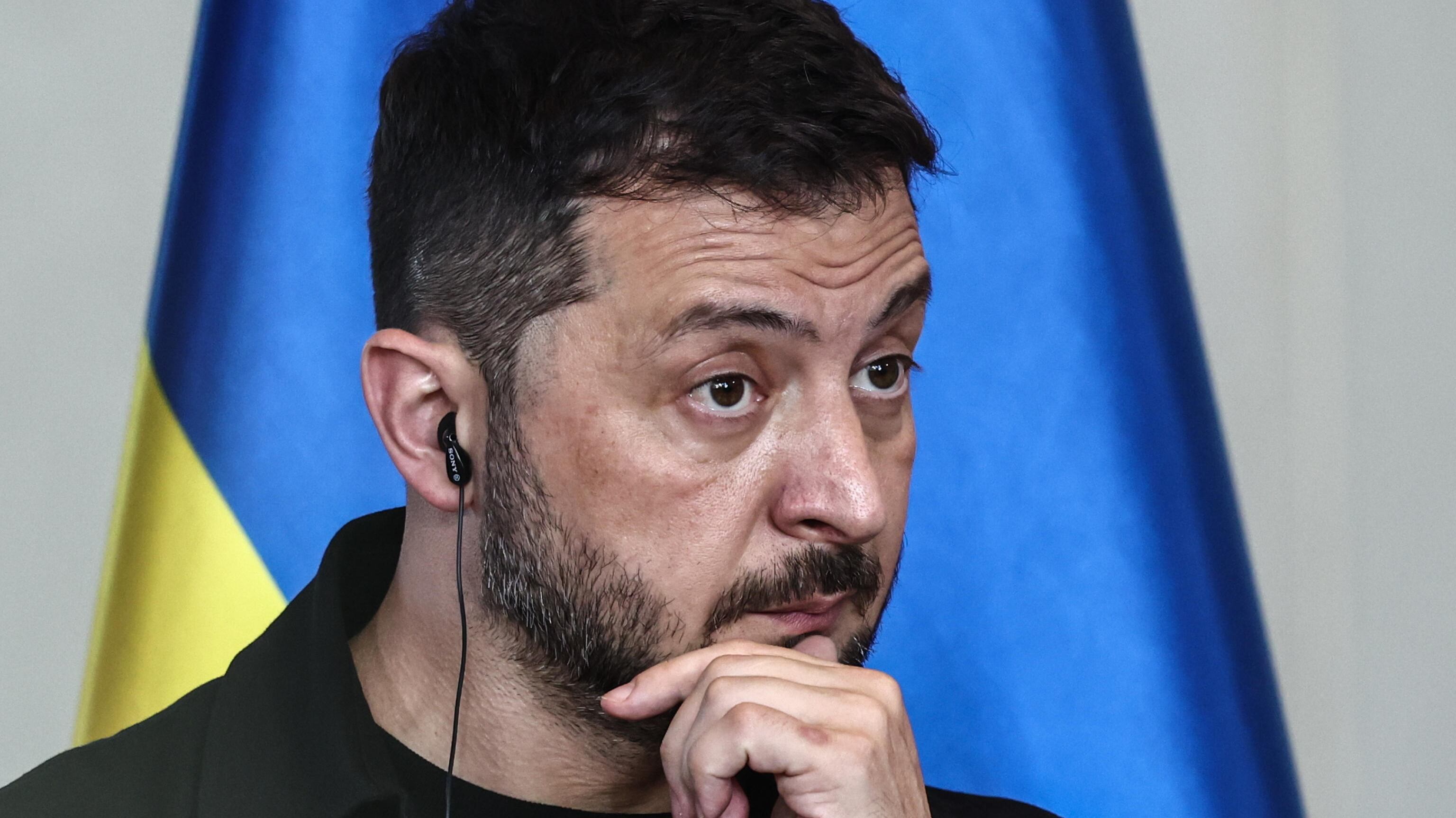 Kiev studia l'attacco. "Colpo a sorpresa simbolico su Mosca". E difende il Donbass