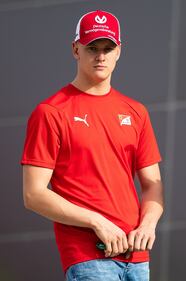 Mick Schumacher gira con la Ferrari SF90: gli scatti del figlio del grande Michael 5