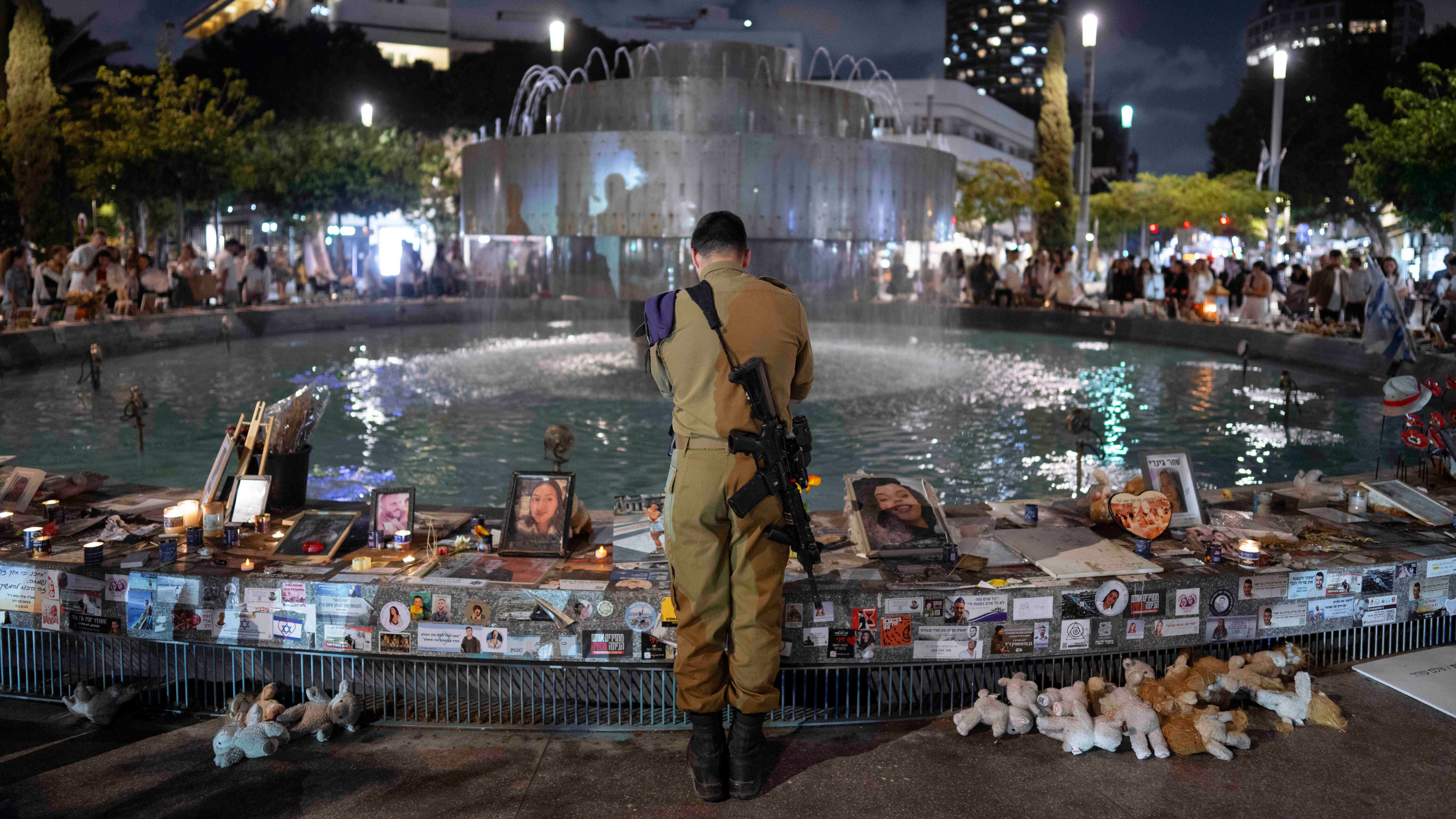 Dolore e orgoglio, Tel Aviv celebra l'unicità