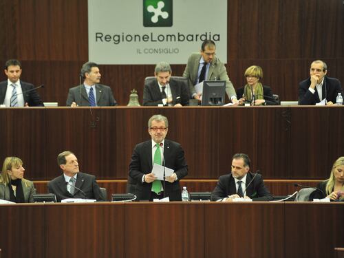 Fisco, Maroni taglia Equitalia: sostituita con ente regionale. Via a misure choc per le pmi
