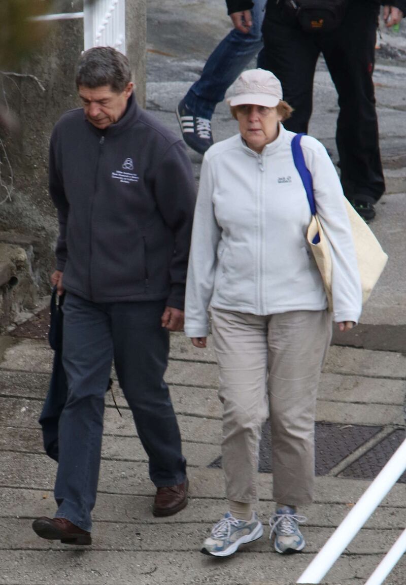 La Merkel a Ischia tra pilates e verdurine 6