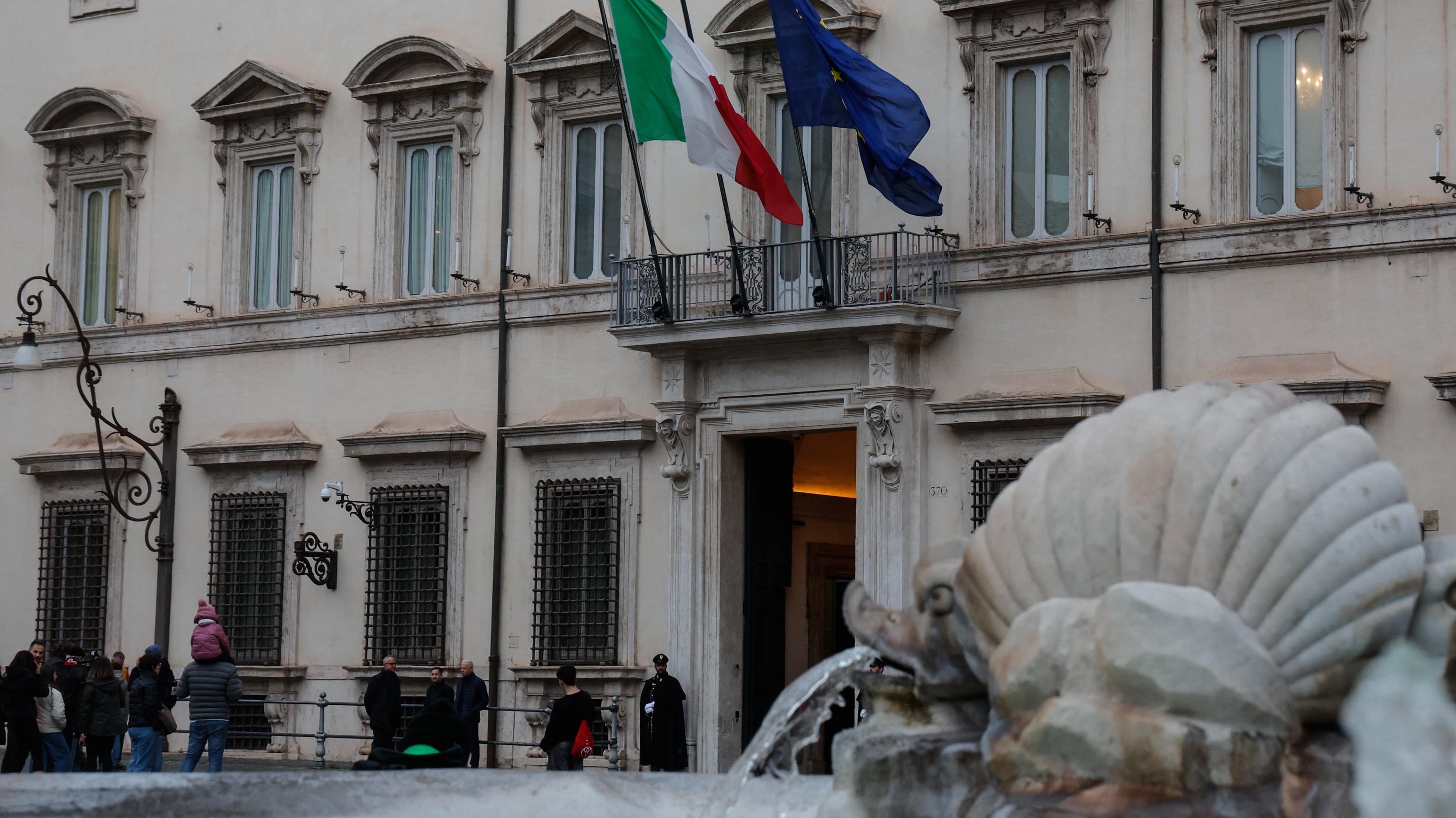 Più soldi contro il caro energia grazie alla flessibilità Ue: intesa tra Meloni e gli alleati