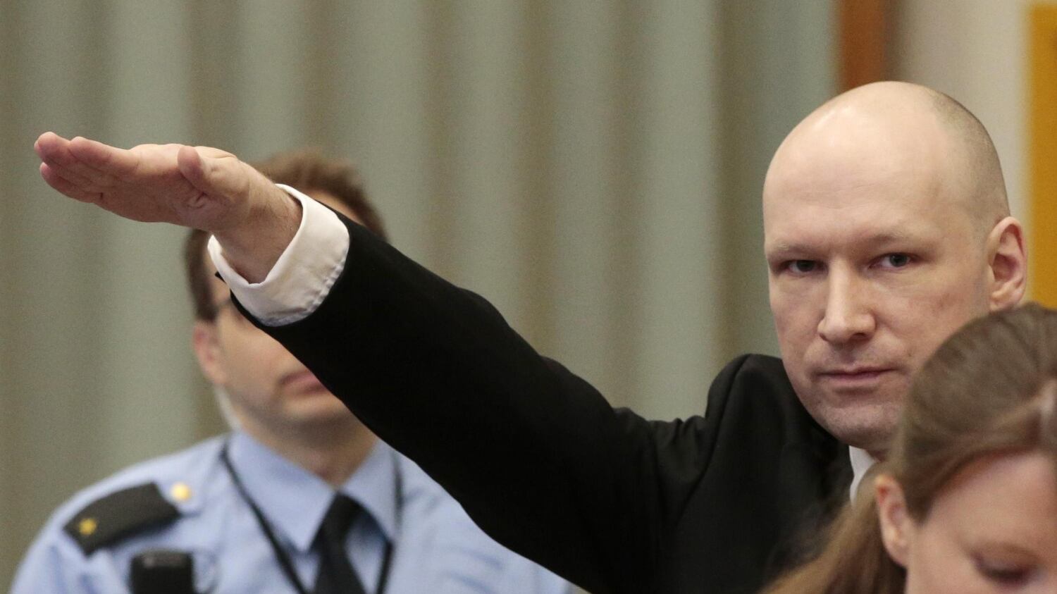 Norvegia, Breivik vince la causa contro lo Stato: "Violati i suoi diritti"
