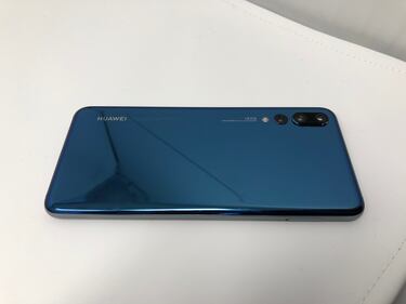 Huawei presenta il nuovo P20 4