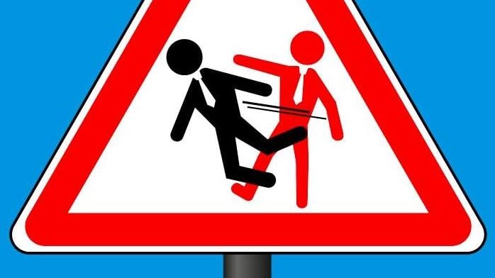 Le "lezioni" di Educazione Cinica: come rispondere senza filtri