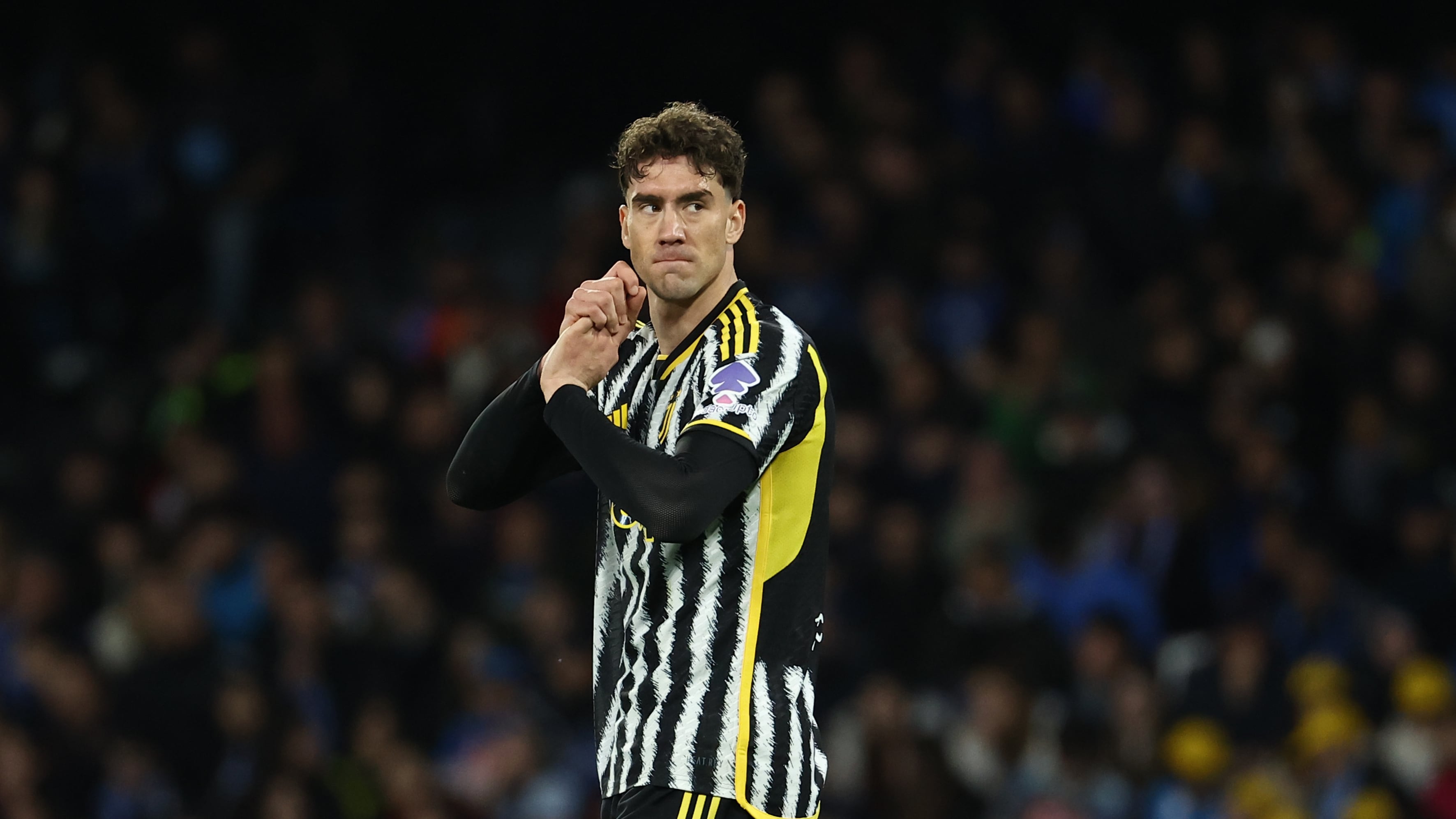 Juventus, ecco quanto è costata a Vlahovic l'espulsione contro il Genoa