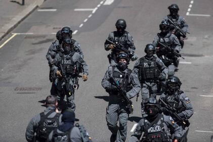 Maxi-esercitazione antiterrorismo a Londra 13