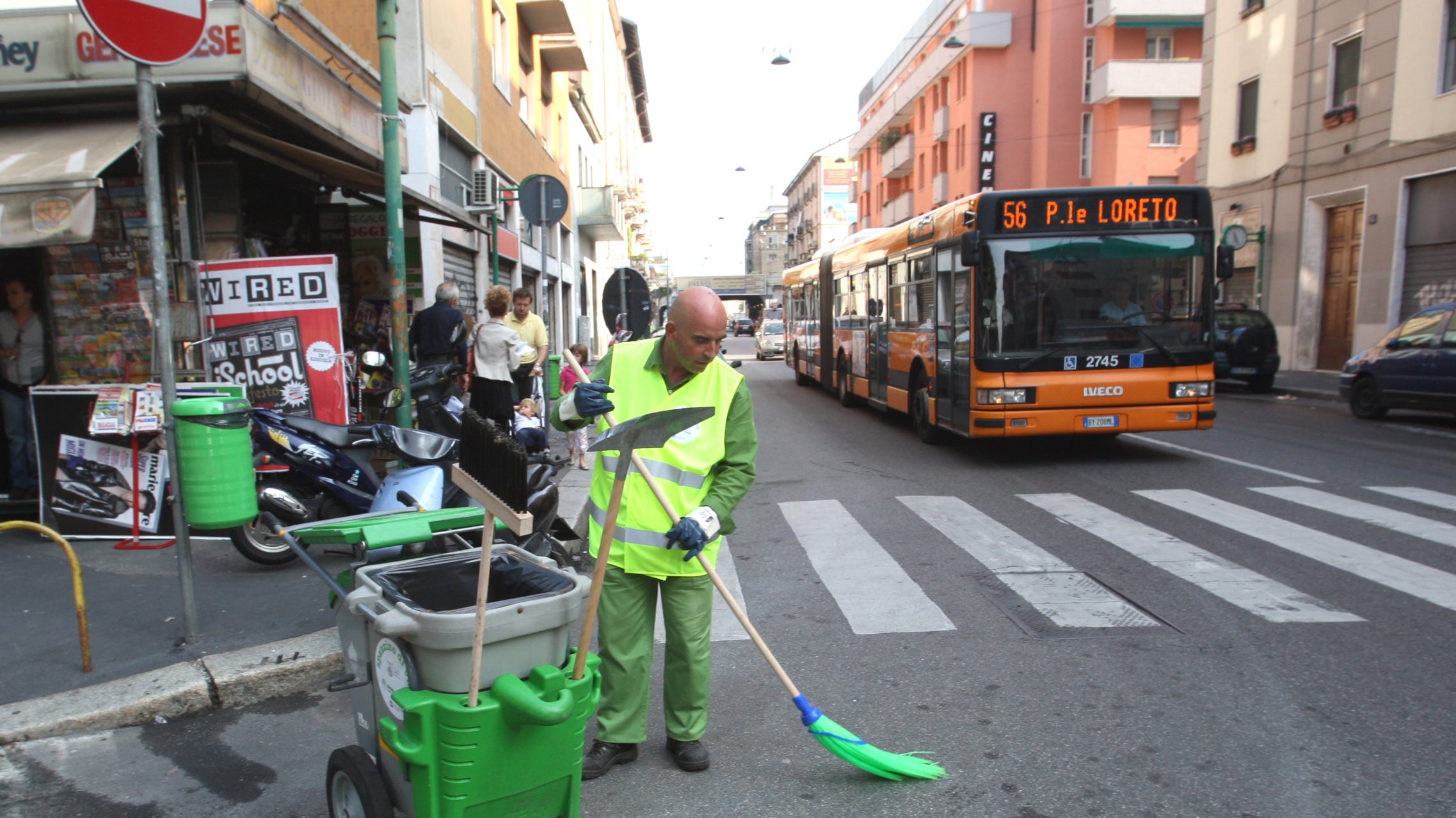 Pulizia strade nelle ore di punta. Rischio ingorghi