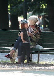 Gabriella Pession al parco con il figlio Giulio 10