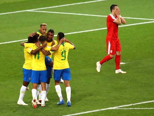 Mondiali 2018, il Brasile batte 2-0 la Serbia e vola agli ottavi. Svizzera avanti