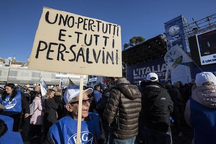 La Lega di Salvini in piazza del Popolo 5