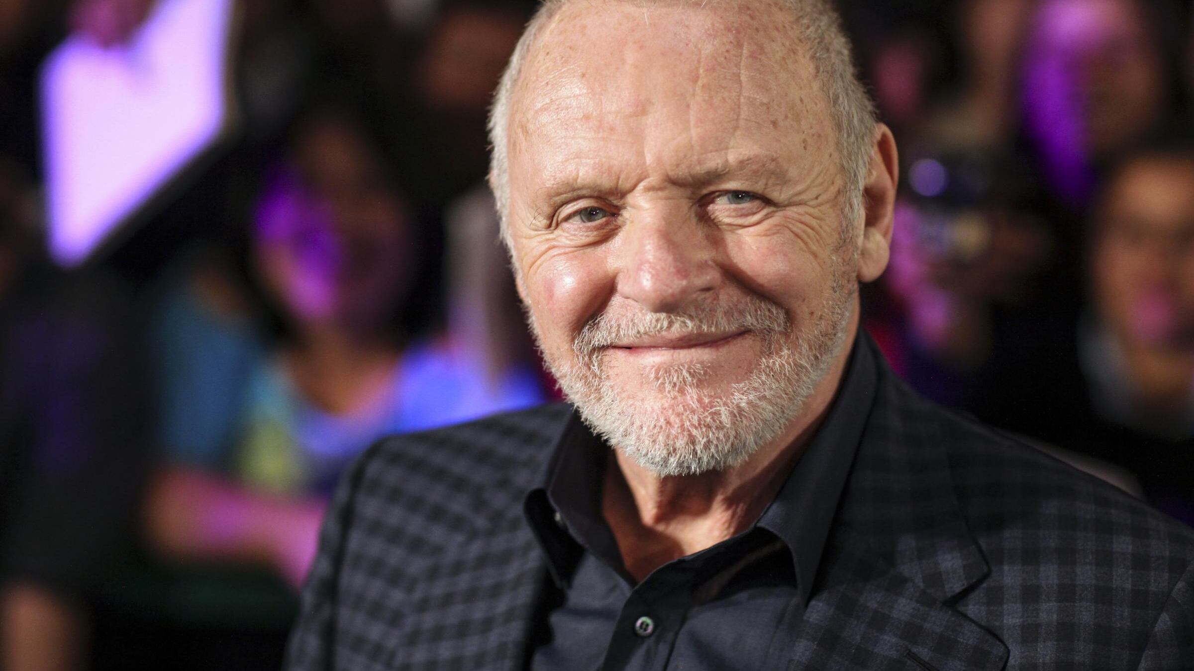 Anthony Hopkins, Vecchio, bianco, assente e antipatico. Ma bravissimo