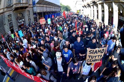 Scontri a Torino tra studenti e polizia 6