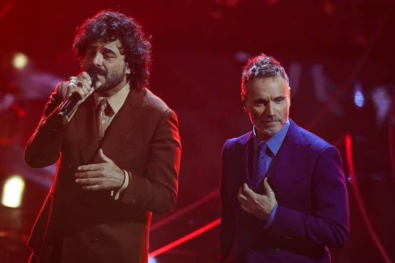  Sanremo 2024: ecco il look della prima serata del Festival da Renga e Nek 2
