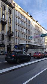 Corso Buenos Aires traffico bloccato per guasto pullman 2
