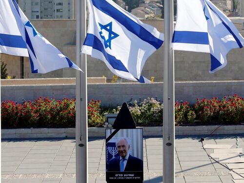A Gerusalemme l'ultimo saluto a Shimon Peres