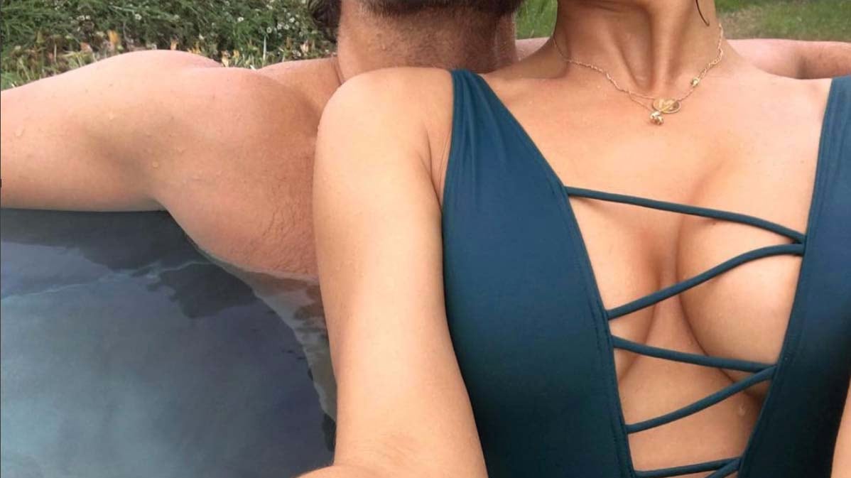 Irina Shayk, seno esplosivo su Instagram