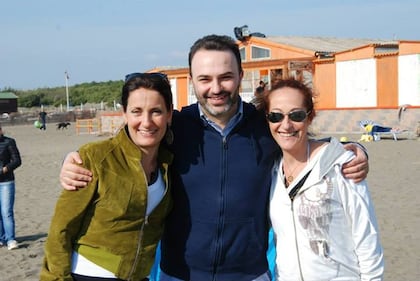 Il vertice in spiaggia dei grillini 10