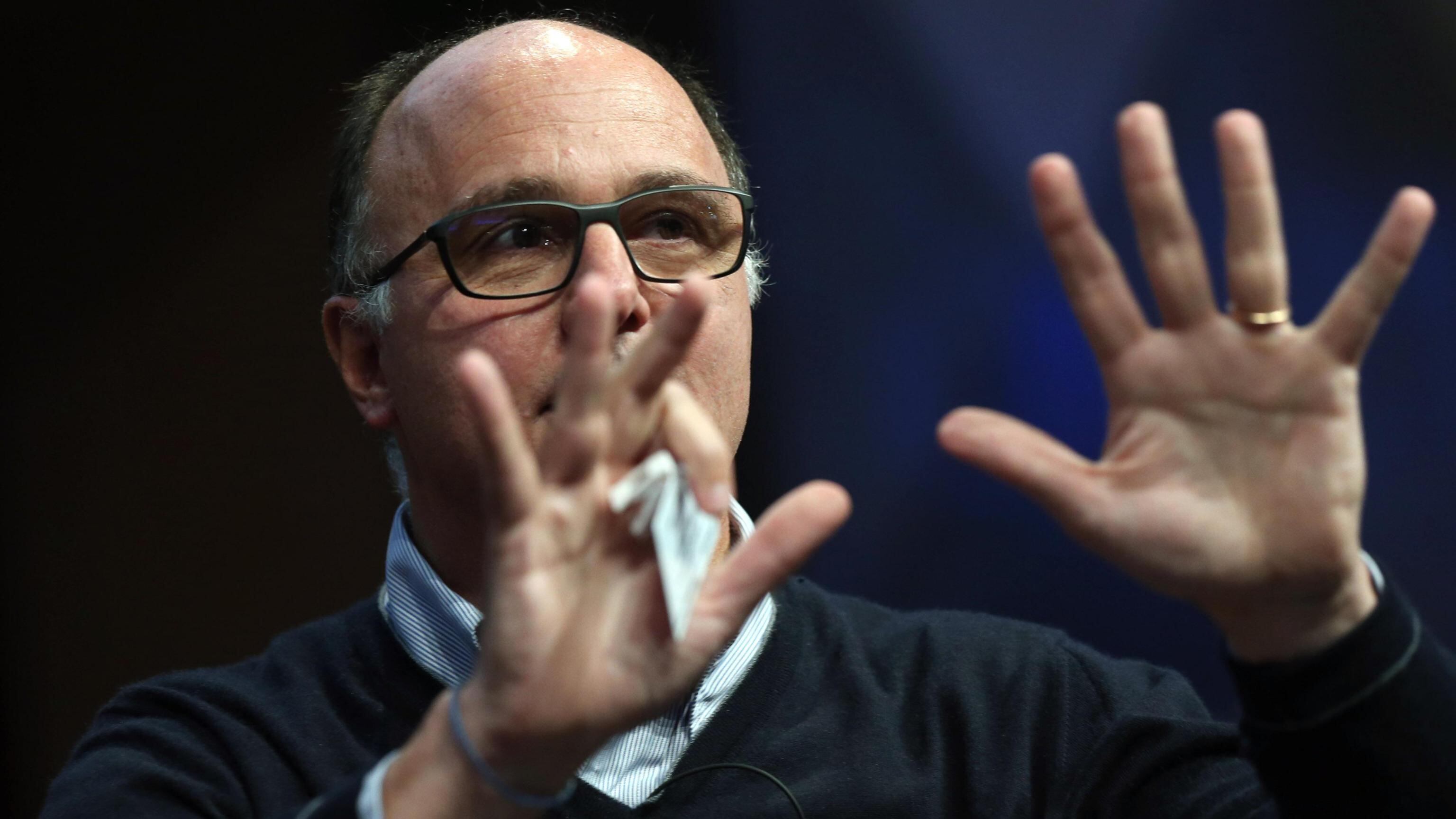 Adesso Renzi arruola l'ex di Luxottica Guerra: farà il consigliere speciale